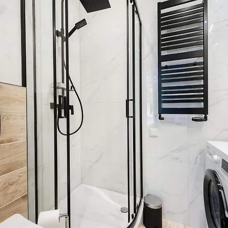 Malila Premium Cracow Center Rtm Zbigniewa Dunin Wąsowicza 4 *